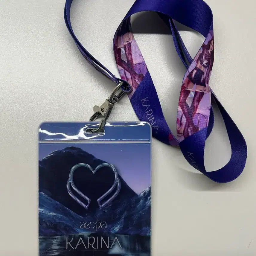 [BUNJANG] Aespa Karina Everland Card Holder / 에스파 에버랜드 카드홀더 카리나 판매해요