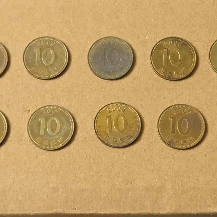 [BUNJANG] 2006 10 Won Coin Collection (10 Pieces) / 2006년 10원 동전 10개 모음