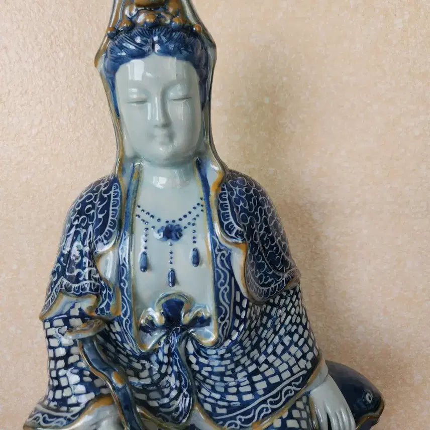 [BUNJANG] Celadon Porcelain Guan Yin Statue / 청화 도자기 관세음보살상 불상 조각상