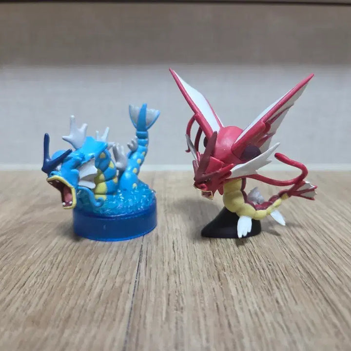 [BUNJANG] Kaiyodo Mega Gyarados &amp; Gyarados Figures (Shiny &amp; Regular) / 포켓몬 카이요도 메가 가랴도스 이로치, 일반 가랴도스 피규어