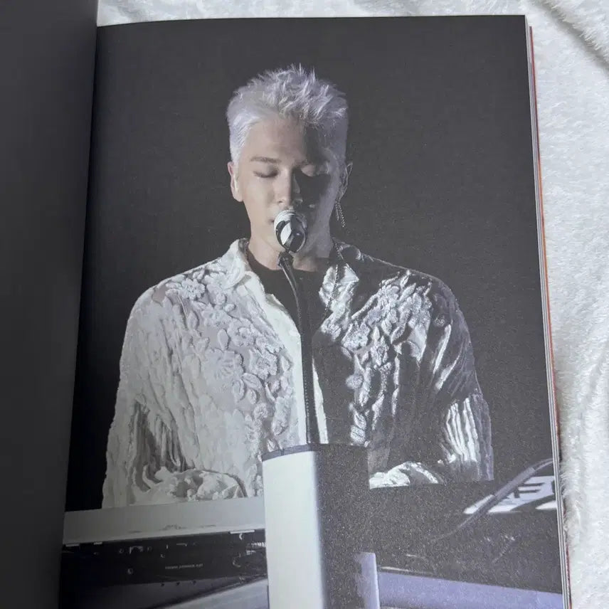 [BUNJANG] BIGBANG Taeyang White Night Concert Photobook / 빅뱅 태양 white night 백야 화이트나잇 콘서트 포토북