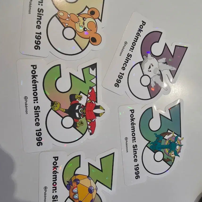 [BUNJANG] Pokemon 30th Anniversary Logo Sticker / 포켓몬스터 30주년 로고스티커 깜지곰포함 5종