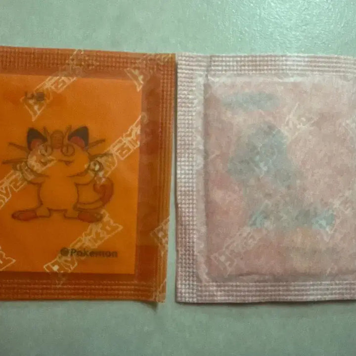 [BUNJANG] Pokemon 30th Anniversary Mini Album Stickers Meowth &amp; Squirtle / 포켓몬스터 띠부씰 30주년 나옹&amp;꼬부기