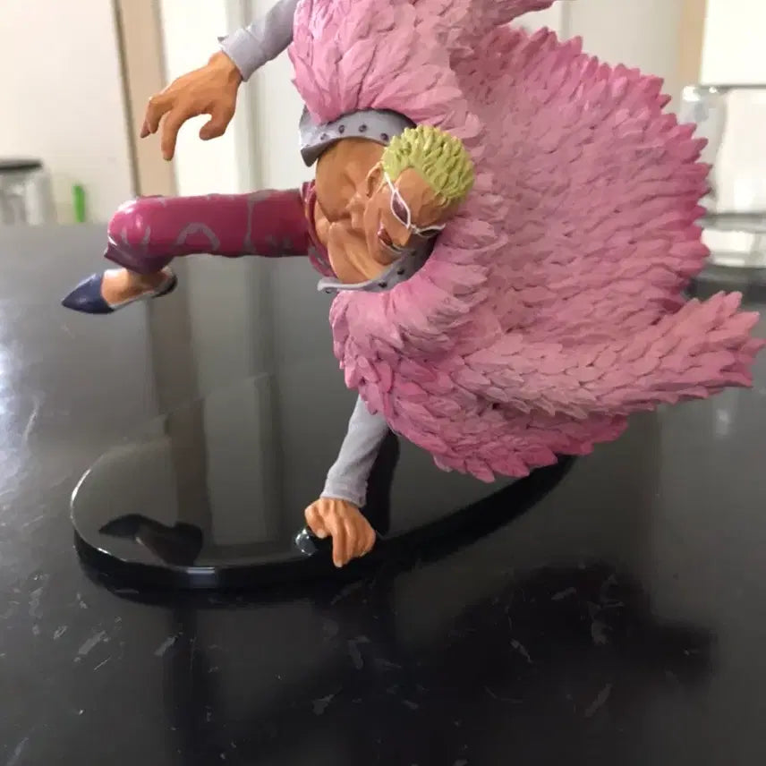 [BUNJANG] JoHyungWang Donquixote Doflamingo One Piece Figure / 조형왕 도플라밍고 원피스 피규어
