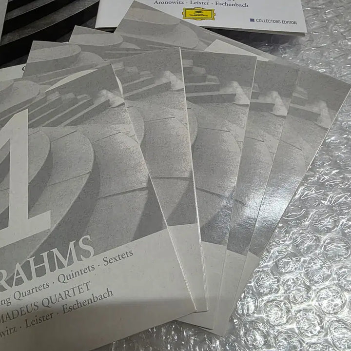 [BUNJANG] Amadeus Quartet Brahms String Quartets Quintets Sextets 5CD Box Set / Amadeus Quartet 브람스 Brahms 5CD