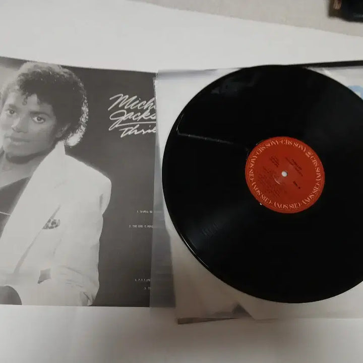 [SOLD OUT] 마이클 잭슨 Thriller LP 음반