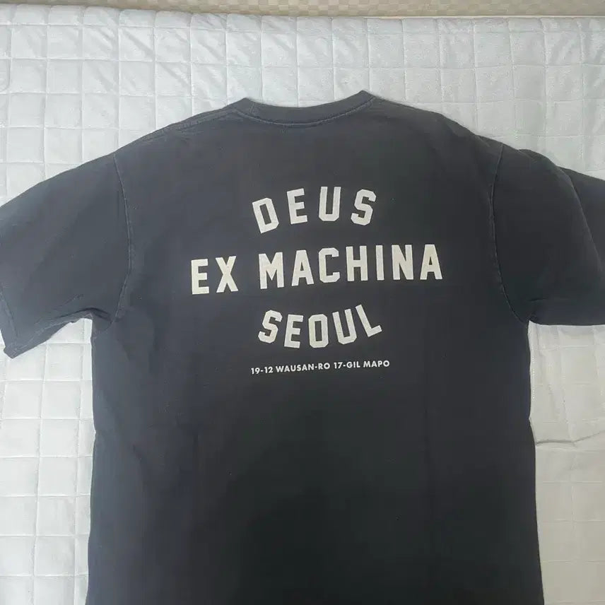 [BUNJANG] Deus Ex Machina Seoul College Short Sleeve T-Shirt Black / [xl] 데우스 엑스 마키나 서울 컬리지 반팔 블랙