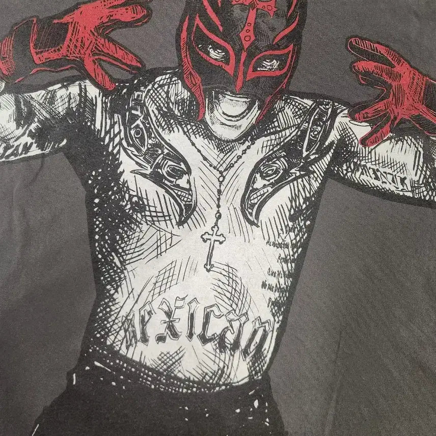 [SOLD OUT] WWE 레슬매니아 레이 미스테리오 2X 그레이 티셔츠