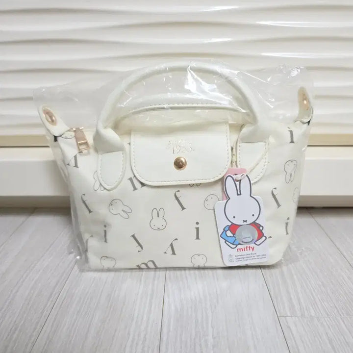 [BUNJANG] Miffy 70th Anniversary Handbag Shoulder Bag / 미개봉 미피 가방 핸드백 숄더백 가방 판매