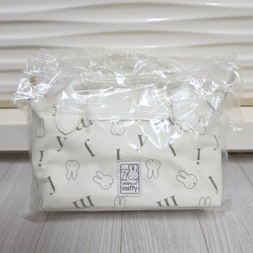 [BUNJANG] Miffy 70th Anniversary Handbag Shoulder Bag / 미개봉 미피 가방 핸드백 숄더백 가방 판매