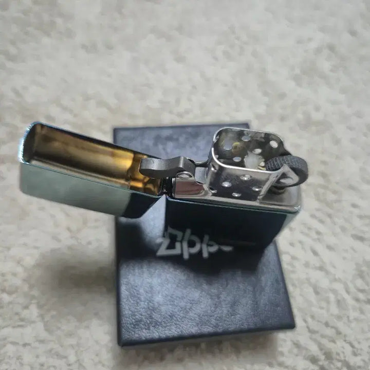 [BUNJANG] Zippo High Polish Teal Lighter / 지포 라이터 유광 민트 색상