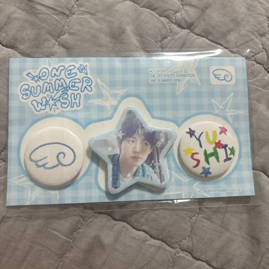 [BUNJANG] Wish 1st Anniversary Exhibition Yuuishipin Badge / 위시 1주년 전시회 유우시핀벳지