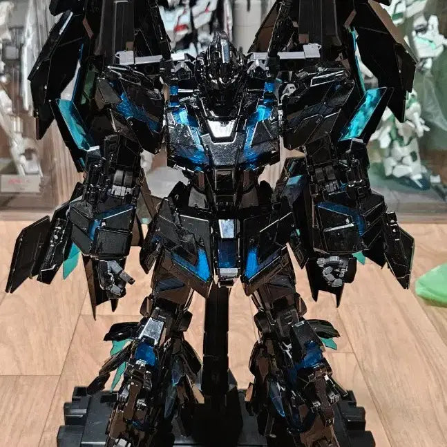 [BUNJANG] DABAN PG Phenex Mastermind Custom Painted Model Kit with Bandai LED / 다반 pg 페넥스 마스터마인드 도색작+반다이 LED