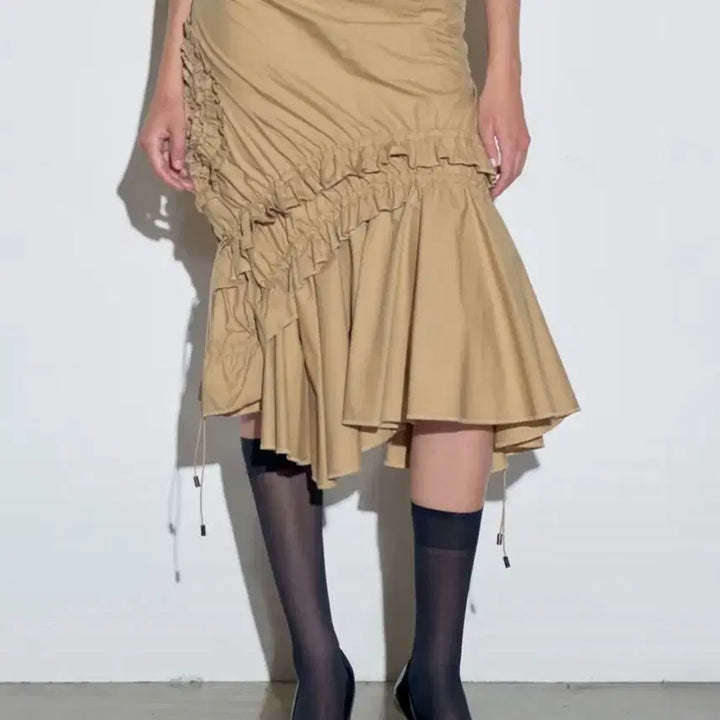 [BUNJANG] Sculptor Cotton Flower Frill Skirt Beige S / 스컬프터 코튼 플라워 프릴 스커트 베이지 s