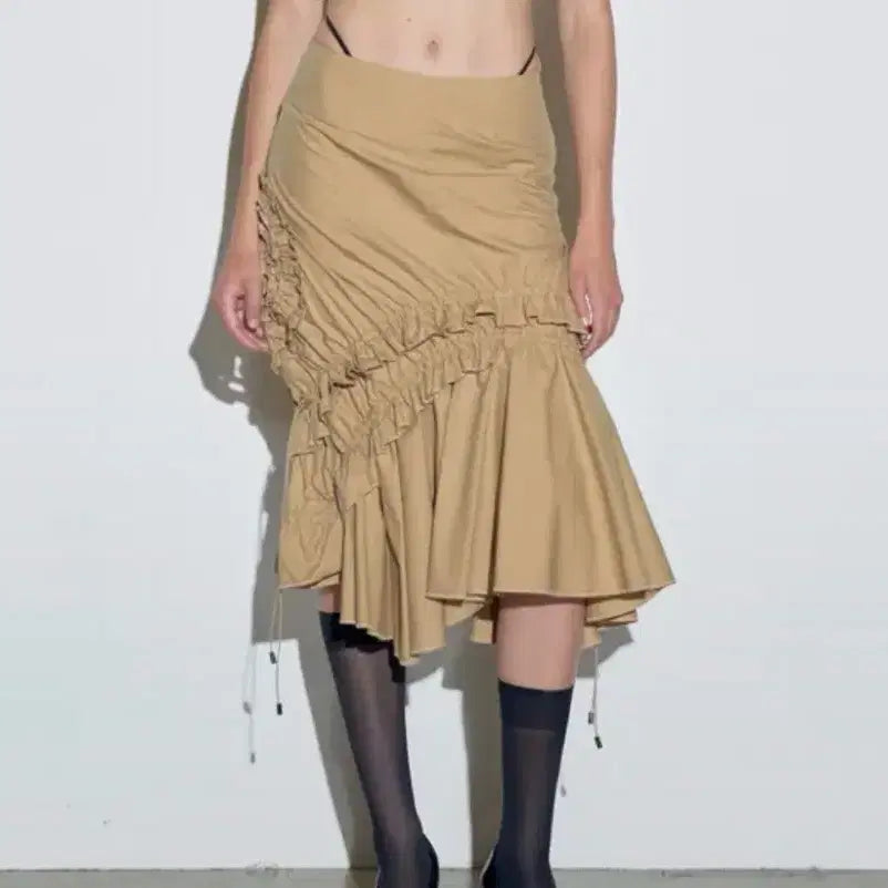 [BUNJANG] Sculptor Cotton Flower Frill Skirt Beige S / 스컬프터 코튼 플라워 프릴 스커트 베이지 s