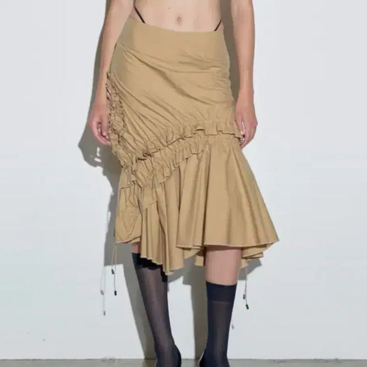 [BUNJANG] Sculptor Cotton Flower Frill Skirt Beige S / 스컬프터 코튼 플라워 프릴 스커트 베이지 s