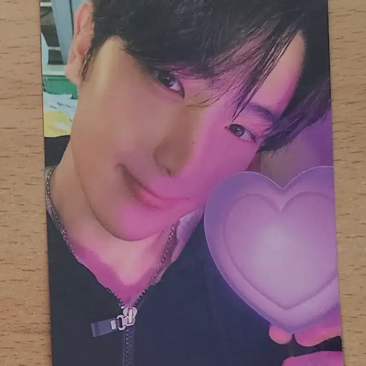 [BUNJANG] The Boyz Hyunjae Lightstick Photocard / 더보이즈 현재 응원봉 포카