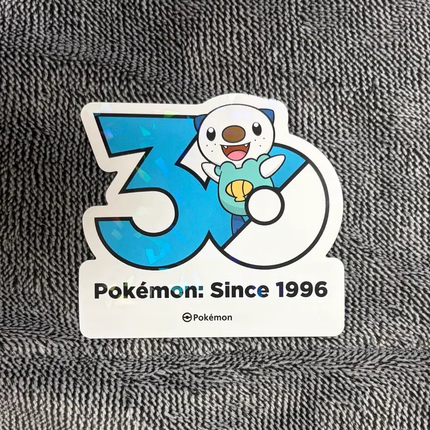 [BUNJANG] Pokemon 30th Anniversary Logo Sticker (Oshawott) / 한국한정] 포켓몬 30주년 로고 스티커 수댕이
