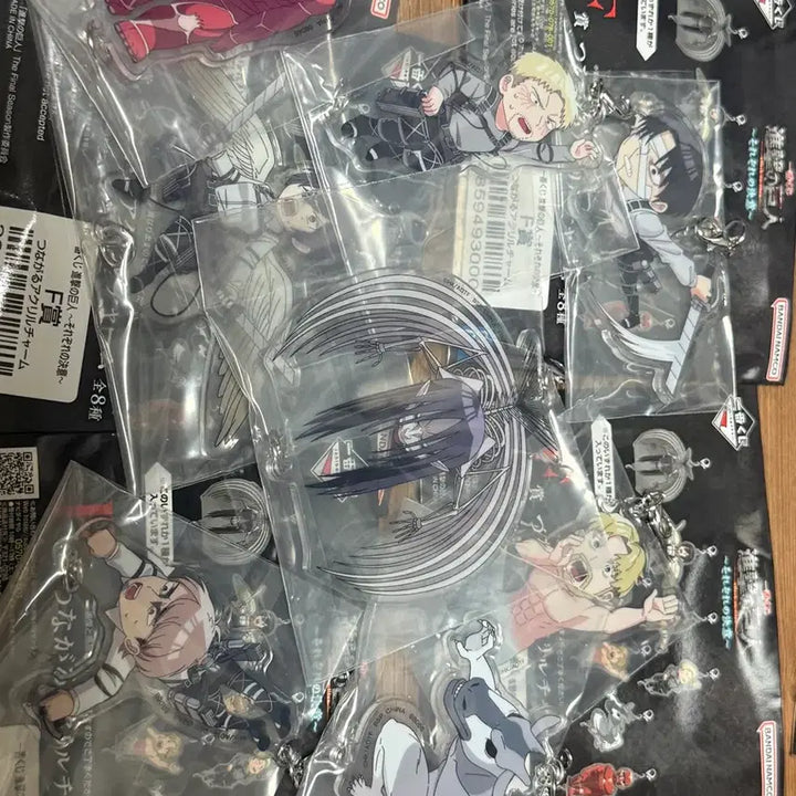 [BUNJANG] Attack on Titan F-Prize Acrylic Stand Full Set / 진격의거인 f상 대롱아크릴 풀세트