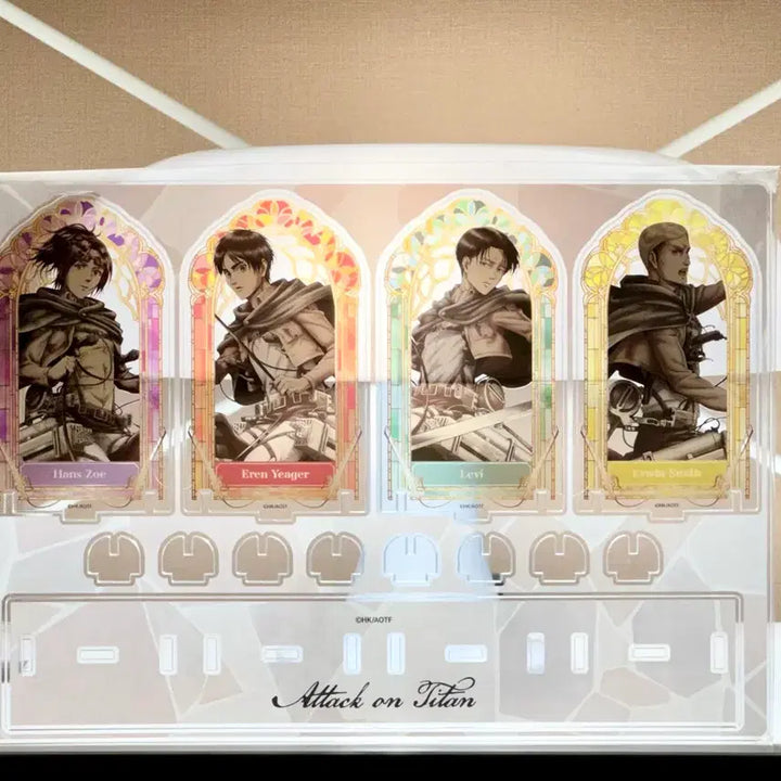 [BUNJANG] Attack on Titan Eren Yeager, Levi Ackerman, Erwin Smith Acrylic Diorama / Anique 진격의거인 아크릴 디오라마 한지 에렌 리바이 엘빈