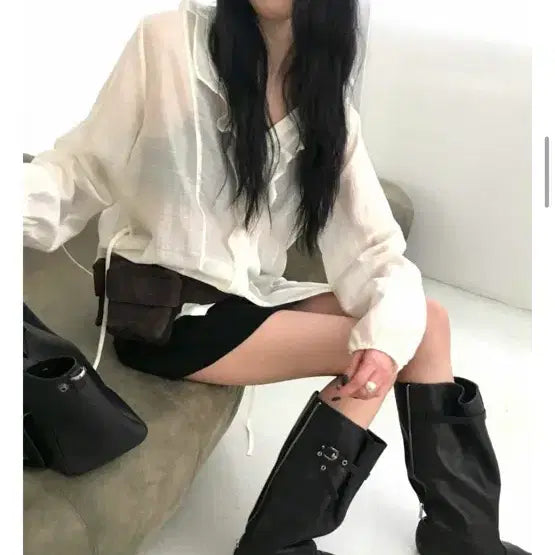 [SOLD OUT] 히어비포 어반더스 블라우스