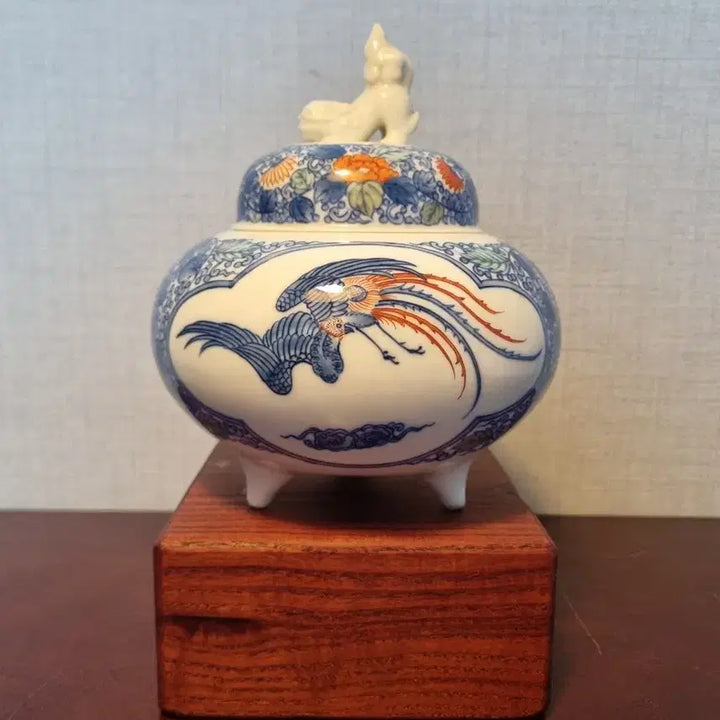 [BUNJANG] Arita-yaki Peony Phoenix White Porcelain Incense Burner / [일본 도자기 향로] 아리타야키 모란봉황문 백자 향로