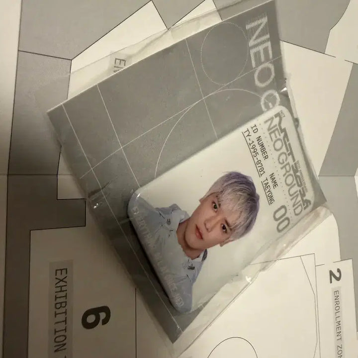 [BUNJANG] NCT Taeyong Gacha Badge / NCT 엔시티 10주년 팝업 태용 가챠 뱃지