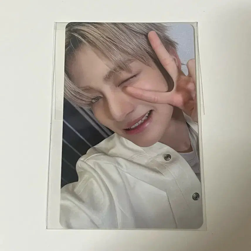 [BUNJANG] SEVENTEEN NO TRAGEDY Compact Photocard Jihun C Version / NO TRAGEDY 컴팩트 특전 C버전 지훈 포카 양도