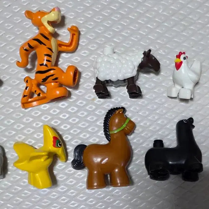 [BUNJANG] LEGO Duplo Winnie the Pooh Tigger Figure / 고전 올드레고 희귀레고 듀플로 곰돌이 푸 티거