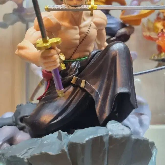 [BUNJANG] One Piece Zoro D Dramatic Figure / 원피스 디오라마틱 조로 피규어