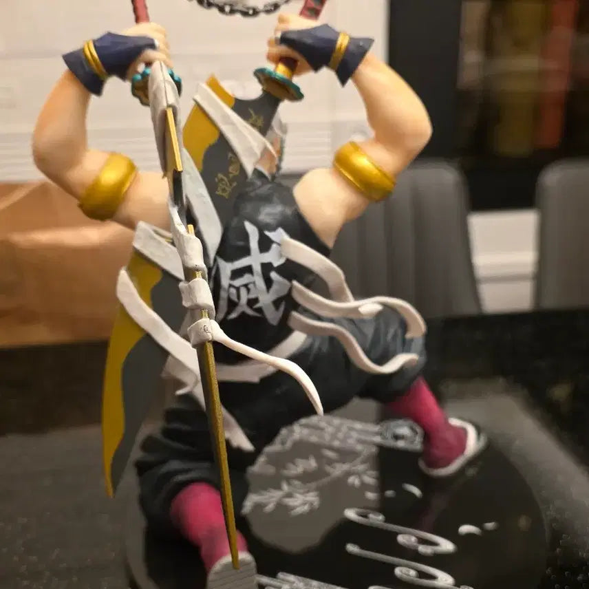 [BUNJANG] Demon Slayer Tengen Uzui Figure / 귀멸의 칼날 우즈이 텐겐 피규어