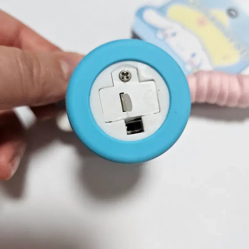 [BUNJANG] Cinnamoroll Lamp Keychain (New) / 새제품) 시나모롤 램프 키링