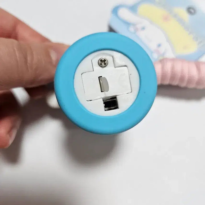 [BUNJANG] Cinnamoroll Lamp Keychain (New) / 새제품) 시나모롤 램프 키링