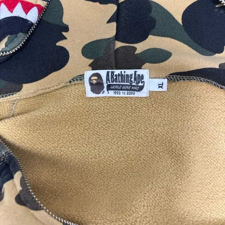 [BUNJANG] BAPE Shark Full Zip Hoodie Yellow Camo / 베이프 샤크후드집업 급처