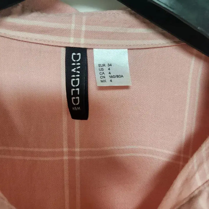 [SOLD OUT] H&amp;M Divided 핑크 체크 셔츠 EUR 34