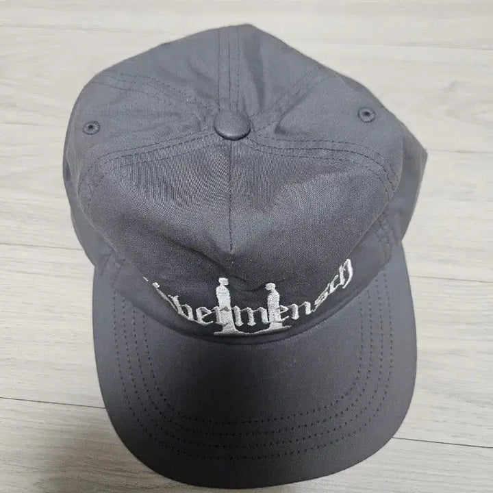 [BUNJANG] G-Dragon Wearable Mensch Hat Charcoal / 지디 위버멘쉬 모자 차콜