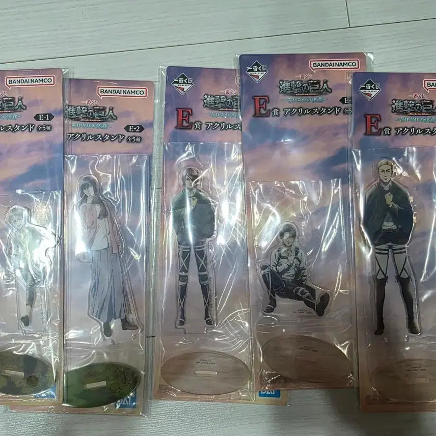 [BUNJANG] Attack on Titan Ichiban Kuji E Prize Acrylic Stand Full Set (5 Types) - Sealed / 진격의거인 제일복권 쿠지 e상 아크릴 스탠드 5종 풀셋 미개봉