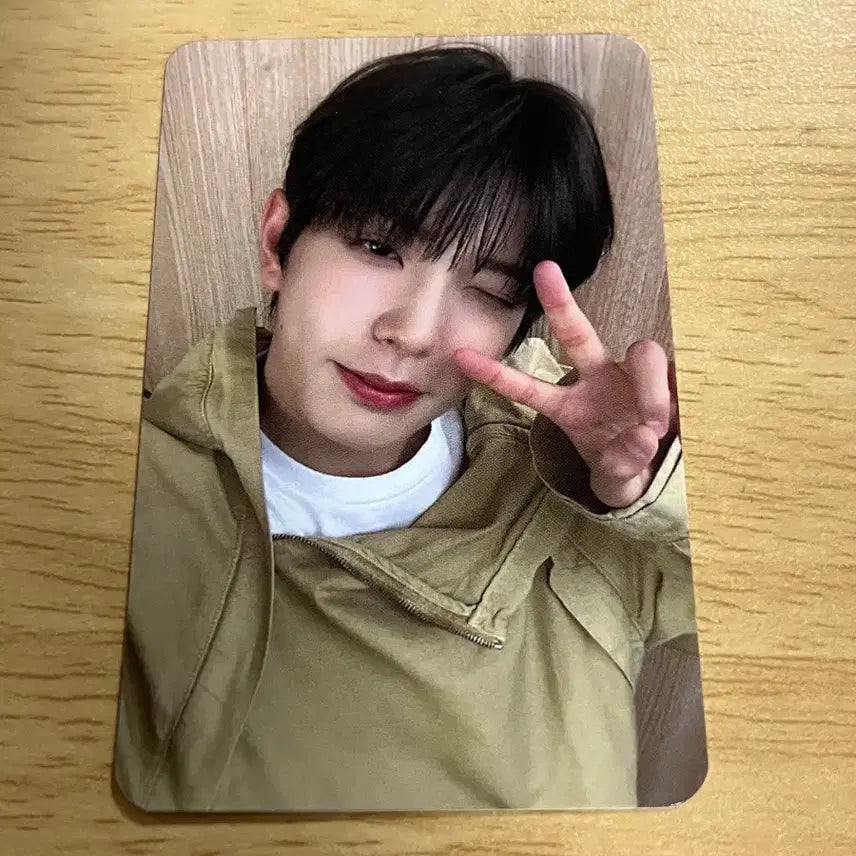 [BUNJANG] NEXZ Yuki Apple Music POB (Photocard) / 넥스지 유키 라더바 애플뮤직 미공포