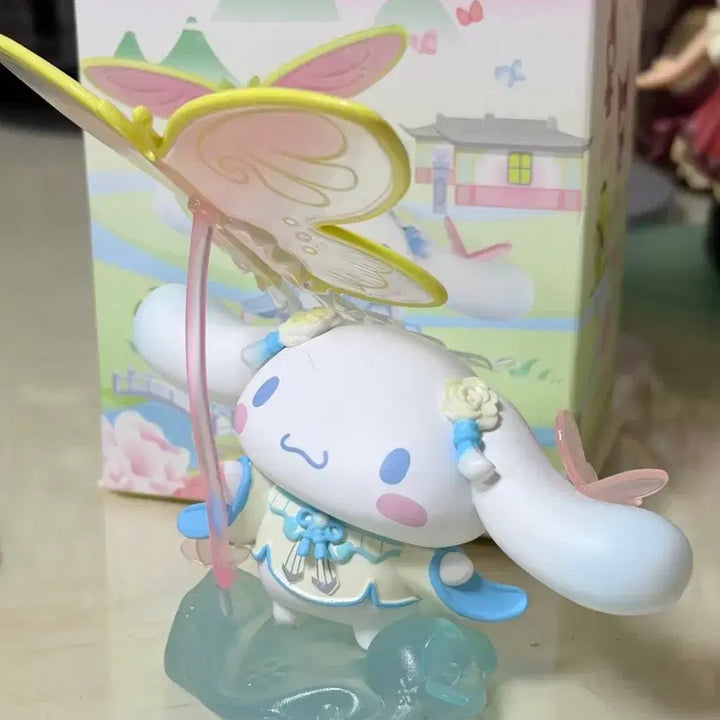 [BUNJANG] Sanrio Characters Cinnamoroll Chinese Style Flower Series Figure by Pop Mart / 산리오 캐릭터즈 시나모롤 중국풍 꽃시리즈 피규어 미니소 팝마트