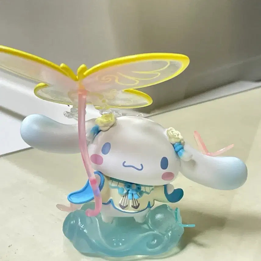 [BUNJANG] Sanrio Characters Cinnamoroll Chinese Style Flower Series Figure by Pop Mart / 산리오 캐릭터즈 시나모롤 중국풍 꽃시리즈 피규어 미니소 팝마트