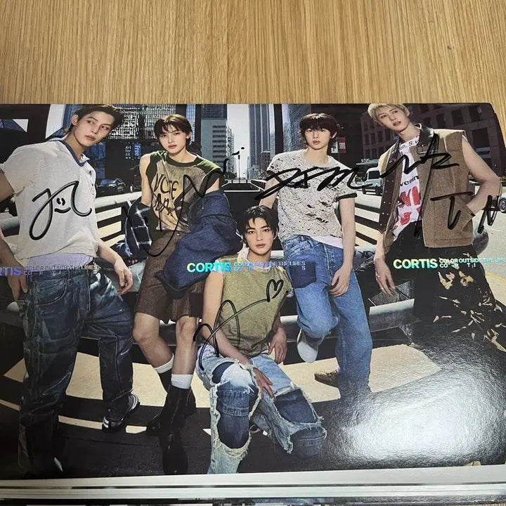 [BUNJANG] Curtiss Signed Album / 코르티스 싸인 앨범 양도
