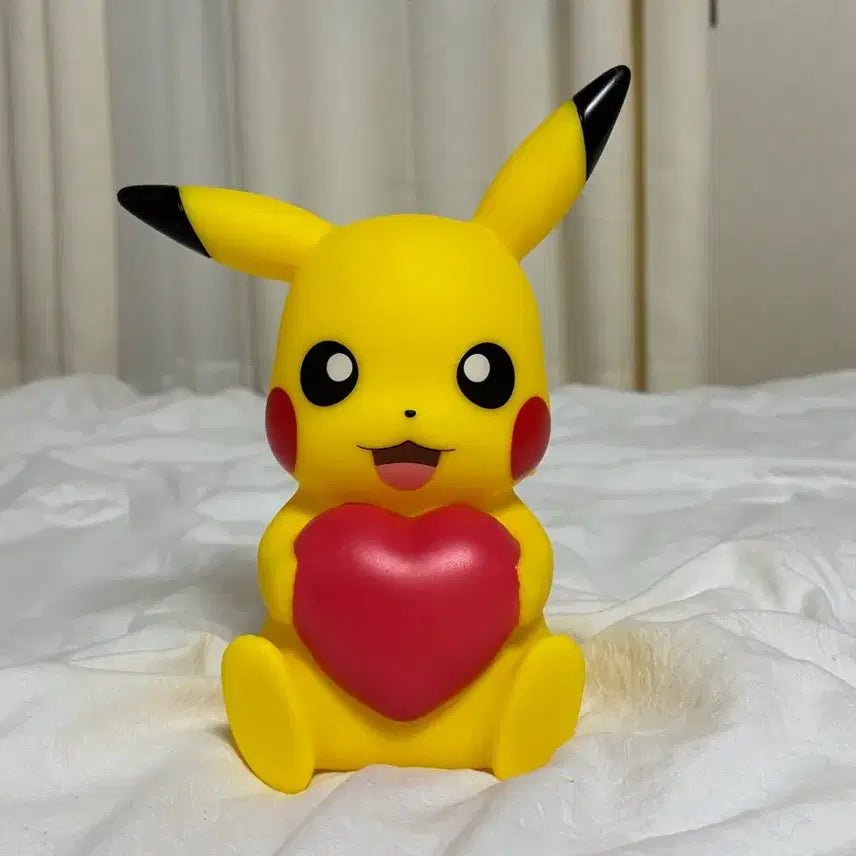 [BUNJANG] Pikachu Piggy Bank / 피카츄 저금통
