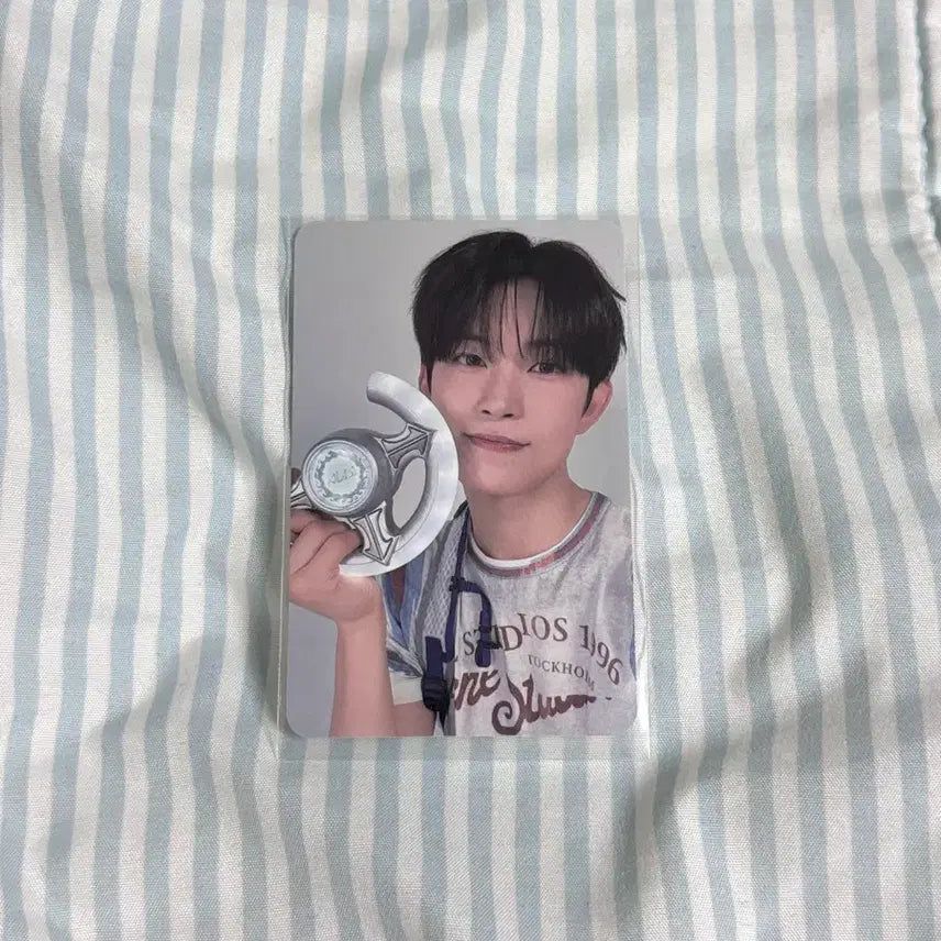 [BUNJANG] Alphadrive 1 Kim Geonwoo Cheer Stick Photocard / 알디원 건우 응원봉 포카 // 알파드라이브원 김건우