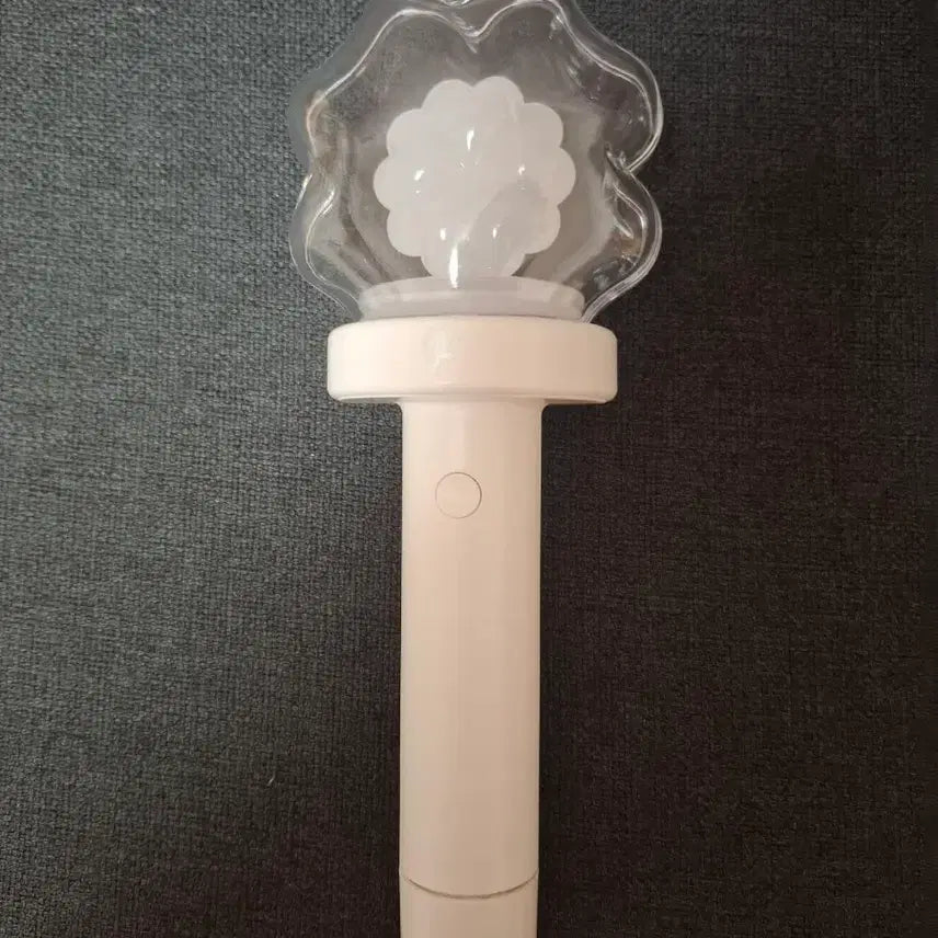 [BUNJANG] fromis_9 Official Lightstick (Ver.2) / 프로미스나인 공식 응원봉 (Ver.2) 판매