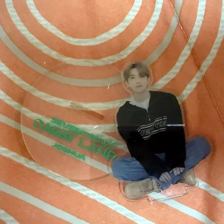 [BUNJANG] SEVENTEEN Joshua Carat Land Acrylic Stand / 세븐틴 조슈아 캐럿랜드 아크릴 스탠드