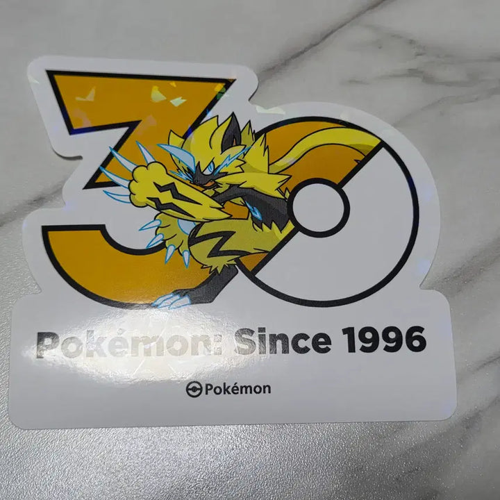 [BUNJANG] Pokemon 30th Anniversary Logo Sticker Zeraora / 포켓몬 30주년 로고 스티커 제라오라 판매합니다.