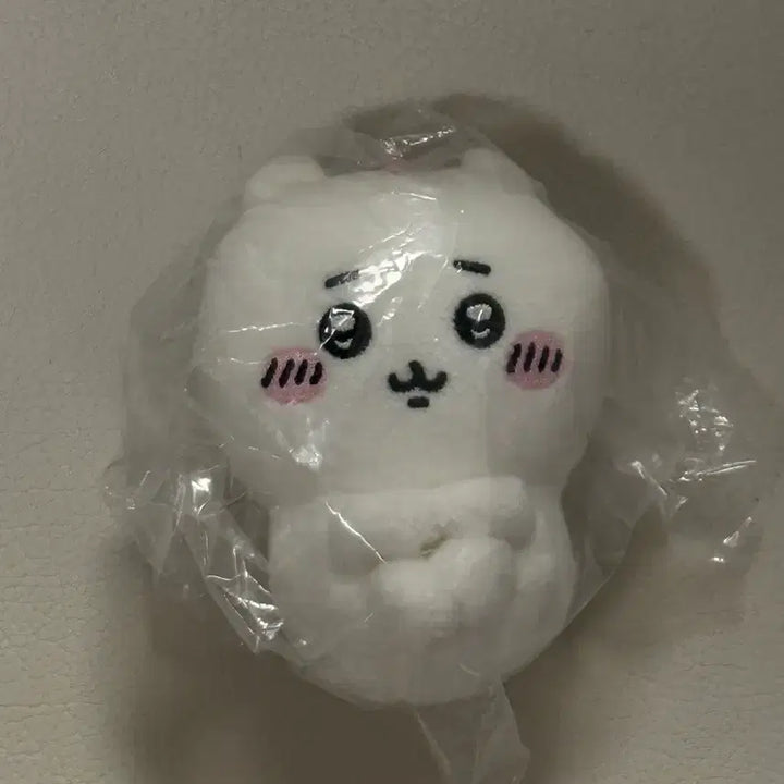 [BUNJANG] Chiikawa Big 4 Sitting Mascot Plush Keychain / 먼작귀 치이카와 빅4 앉아있는 마스코트 누이 가챠 인형키링
