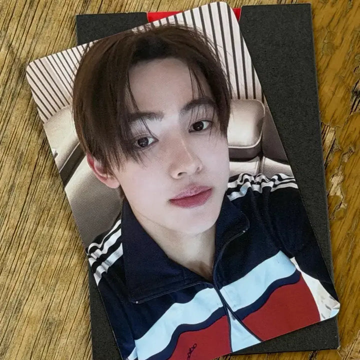 [BUNJANG] Cortis Sung Hyun TNT Studio Photocard / 코르티스 성현 레드레드 TNT 공방 포카 양도