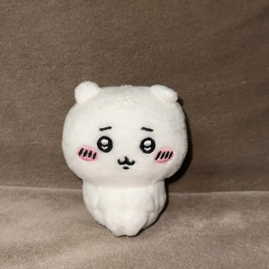 [BUNJANG] Chiikawa Sitting Plush Keychain / 치이카와 가챠 인형 앉은 인형 먼작귀 키링