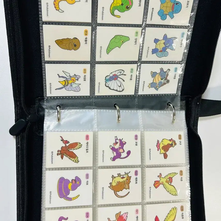 [BUNJANG] Pokemon Stickers Gen 1 &amp; 2 Full Set (3-Digit Numbers) with Sticker Book (Mew, Mewtwo Included) / 포켓몬 띠부씰 1, 2세대 3자리 전종 북포함 판매(뮤,뮤츠 포함)